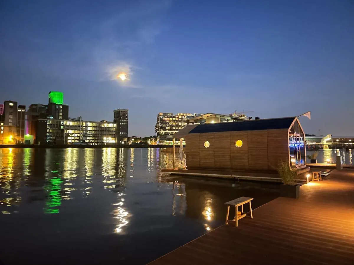 Wikkelboats At Floating Rotterdam Rijnhaven Villa Netherlands