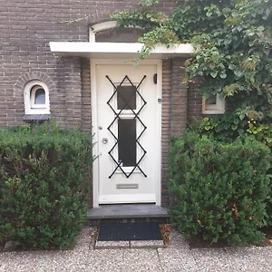 Privatunterkunft Bed&bye Schiphol, Badhoevedorp